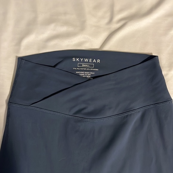 skywear Pants - Skywear crossover high waisted leggings